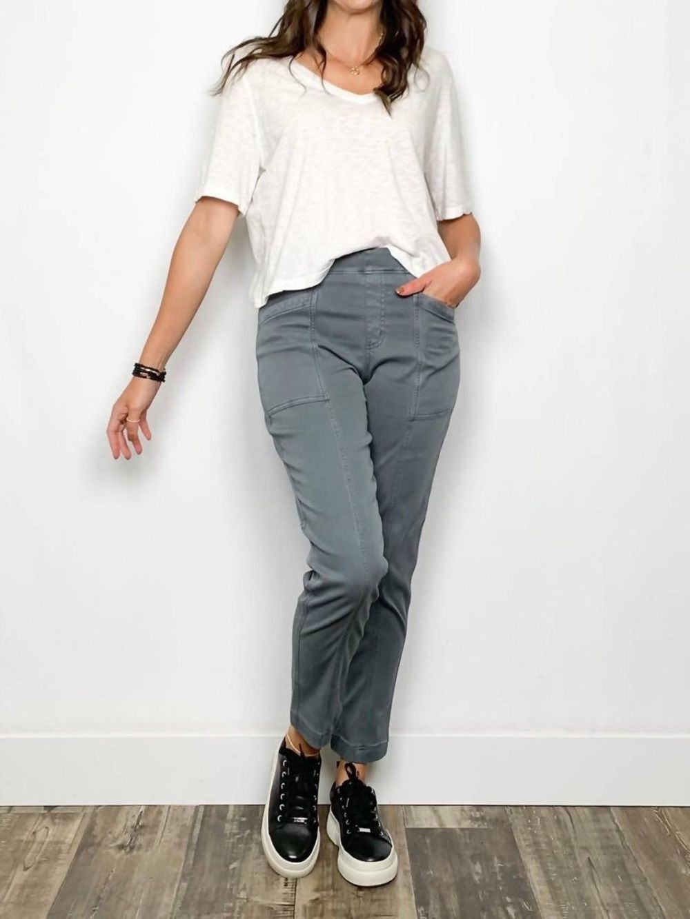 NWOT Spanx Stretch Cargo Twill Straight Leg Pants Hazy Blue Grey Size M